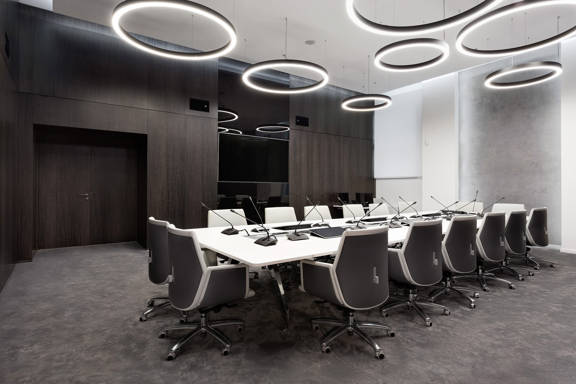 Фото Шпоновані двері Regina