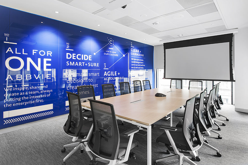 Фото Суцільноскляні перегородки NAYADA-Crystal