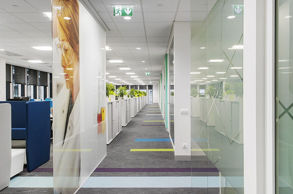 Фото Суцільноскляні перегородки NAYADA-Crystal