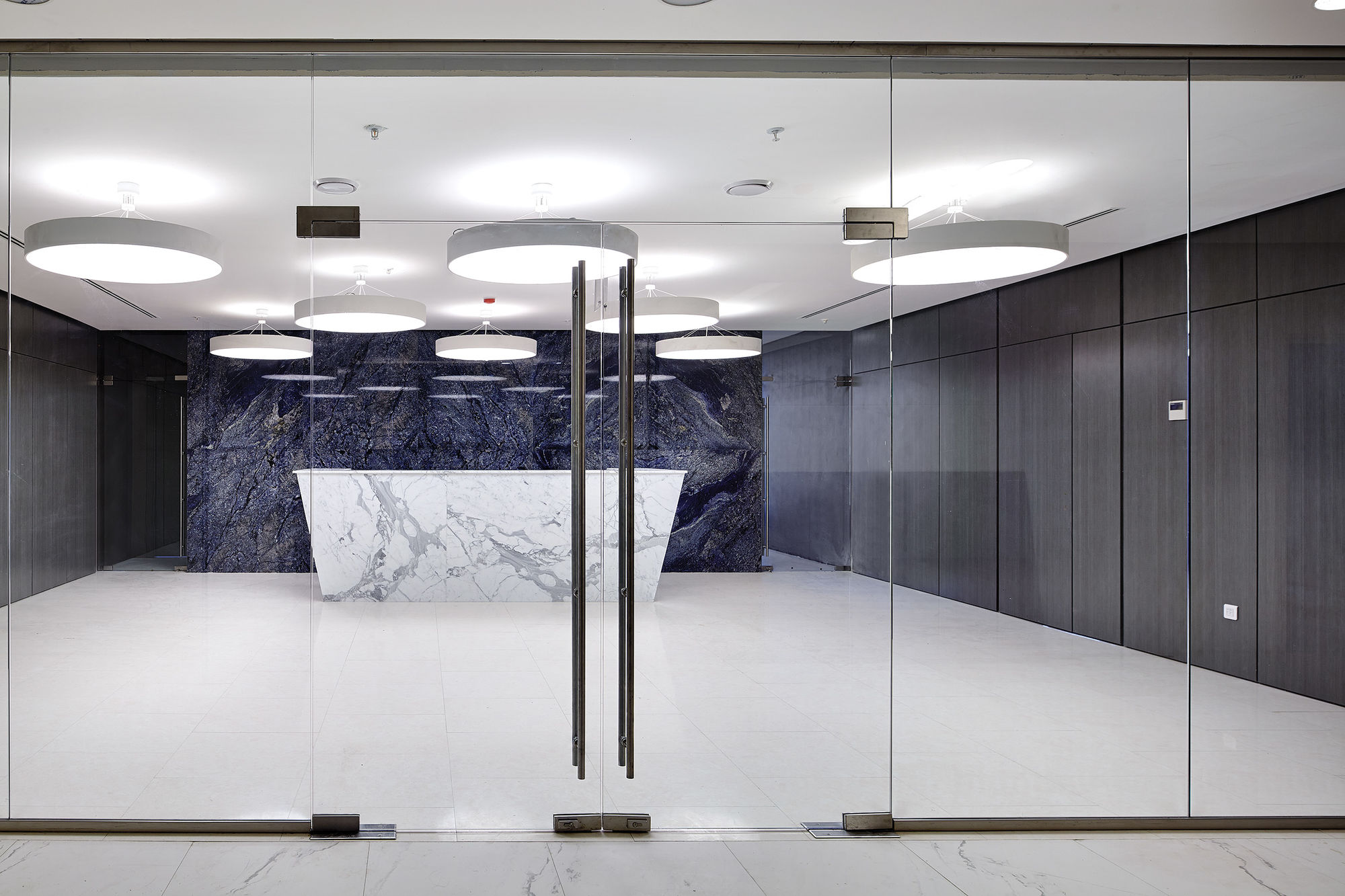 Фото Суцільноскляні перегородки NAYADA-Crystal