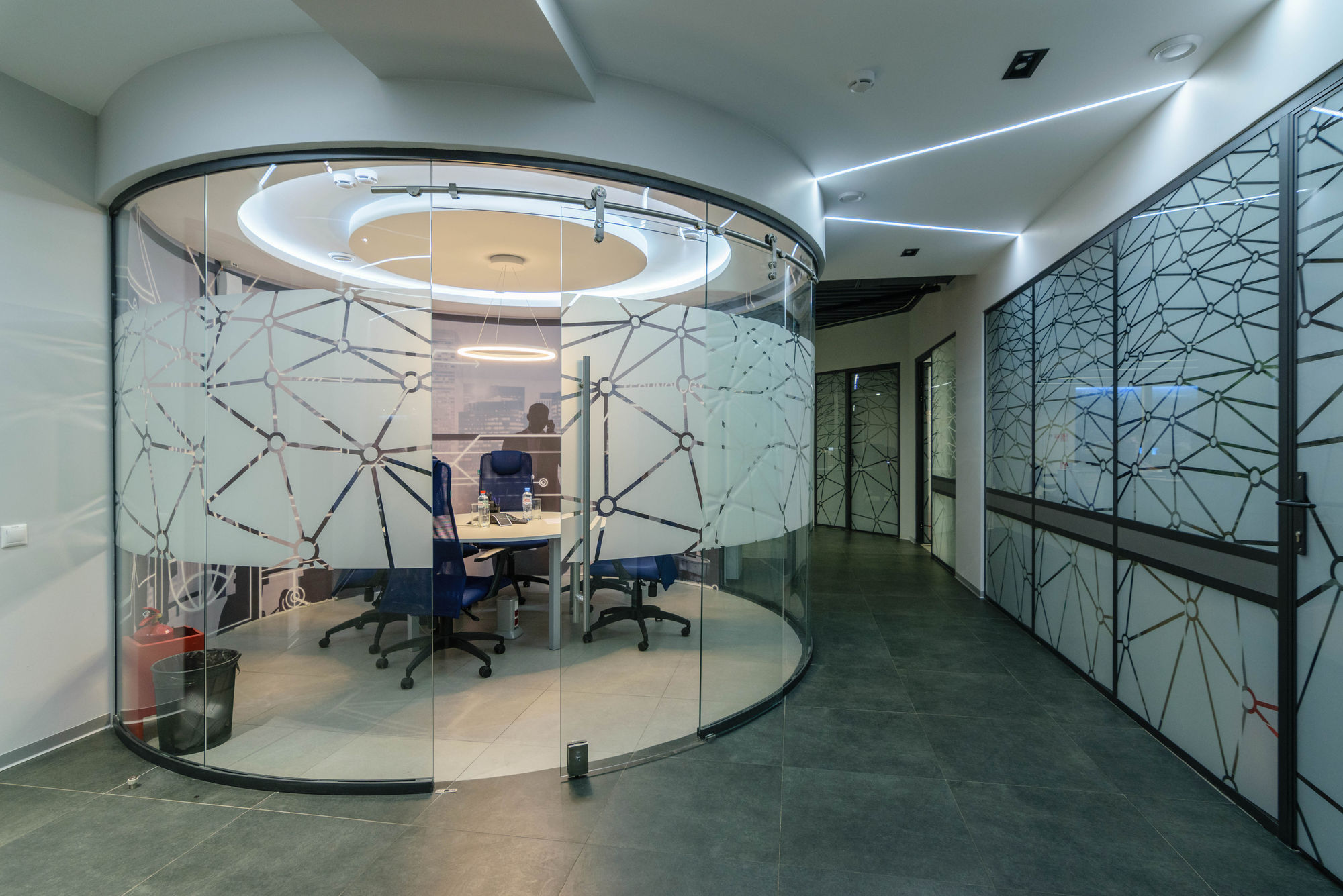 Фото Суцільноскляні перегородки NAYADA-Crystal