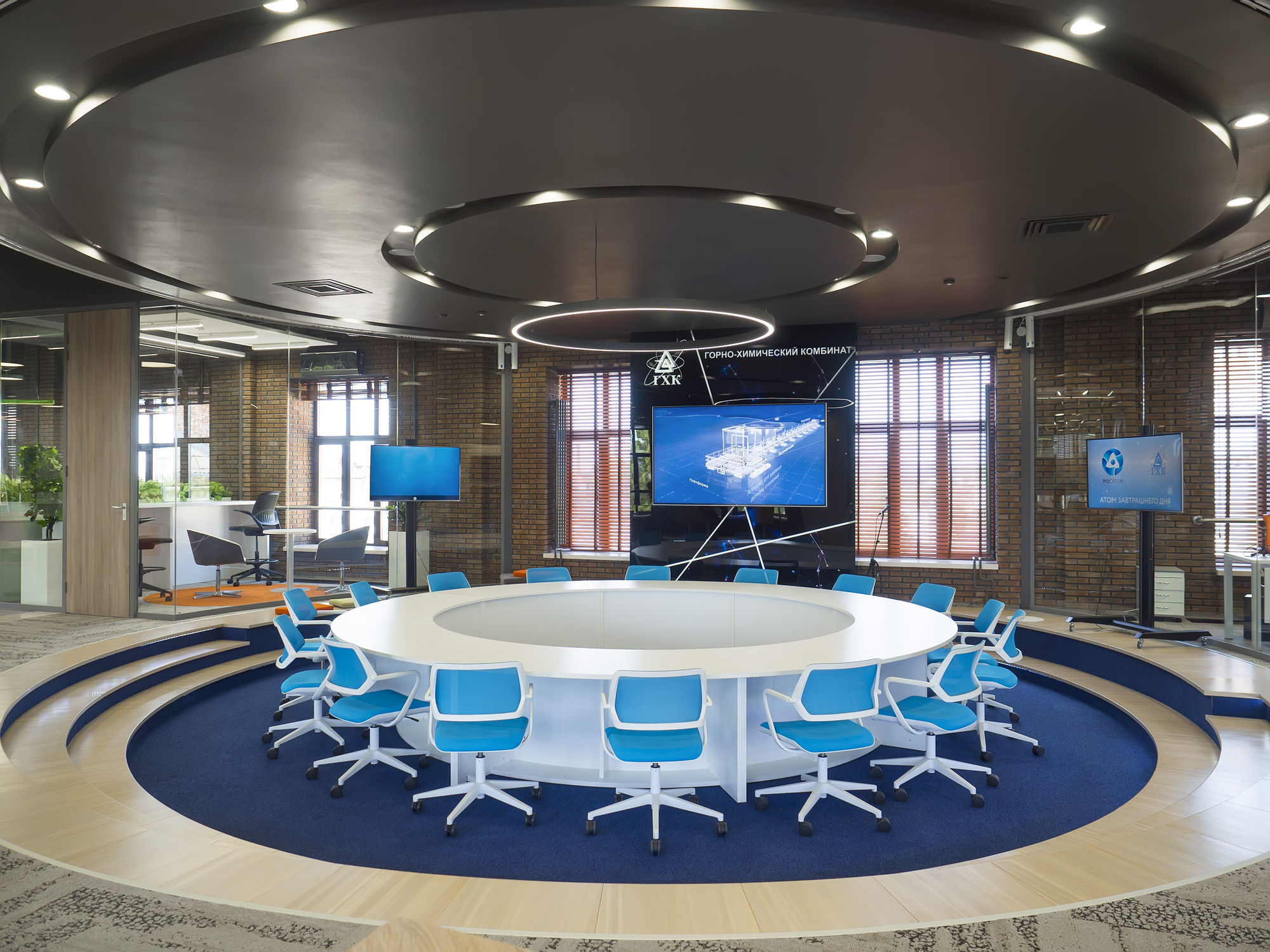 Фото Суцільноскляні перегородки NAYADA-Crystal