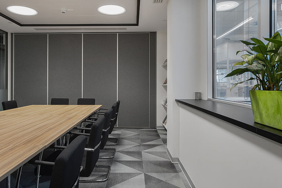 Фото Розсувні перегородки NAYADA Hufcor