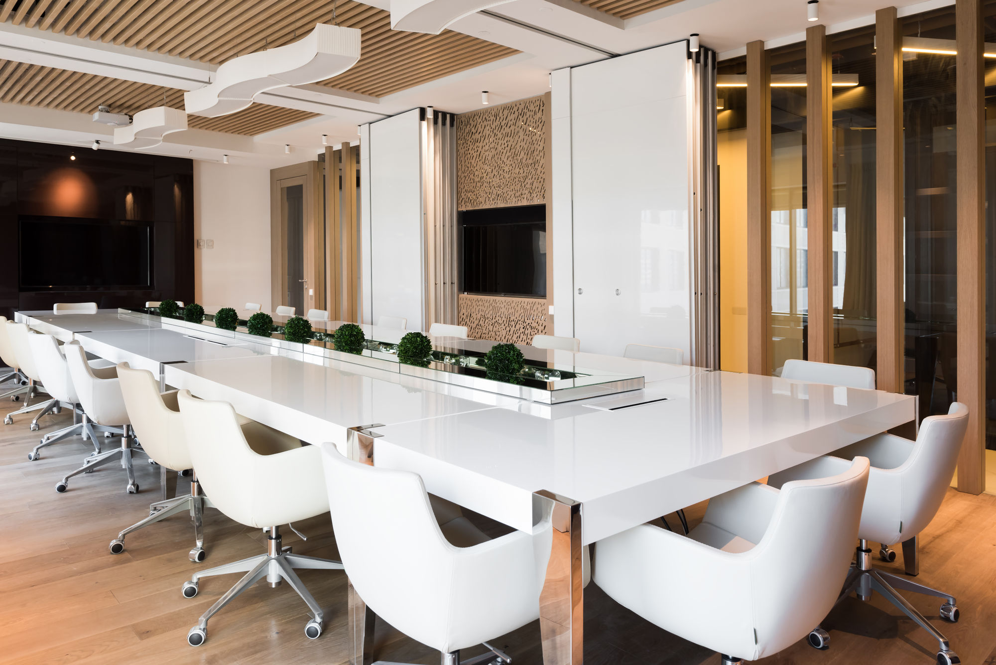 Фото Розсувні перегородки NAYADA Hufcor