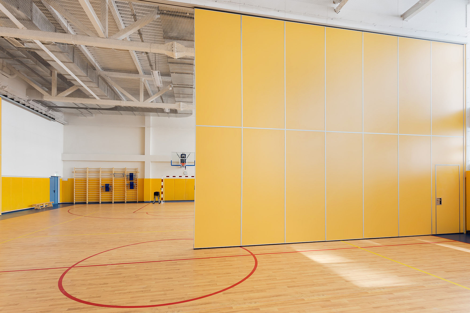 Фото Розсувні перегородки NAYADA Hufcor