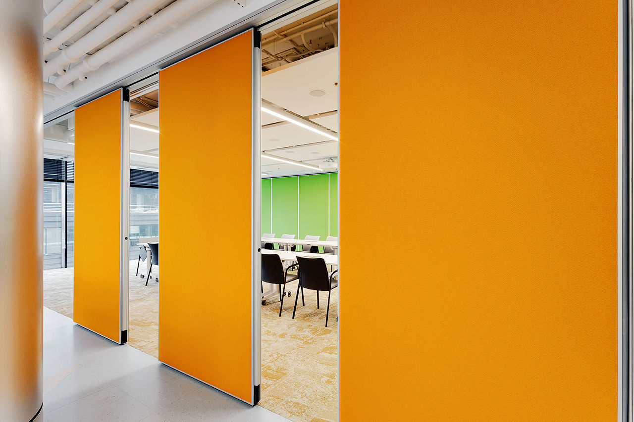 Фото Розсувні перегородки NAYADA Hufcor