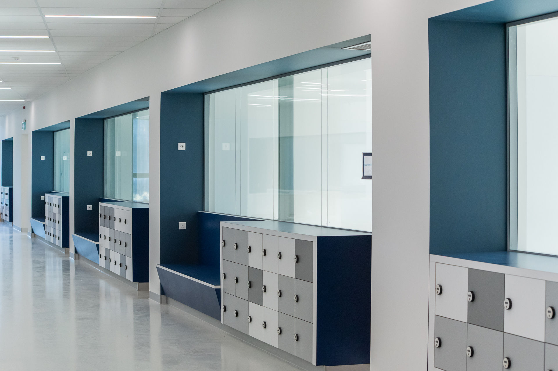 Фото Стаціонарні перегородки NAYADA-Twin зі звукоізоляцією