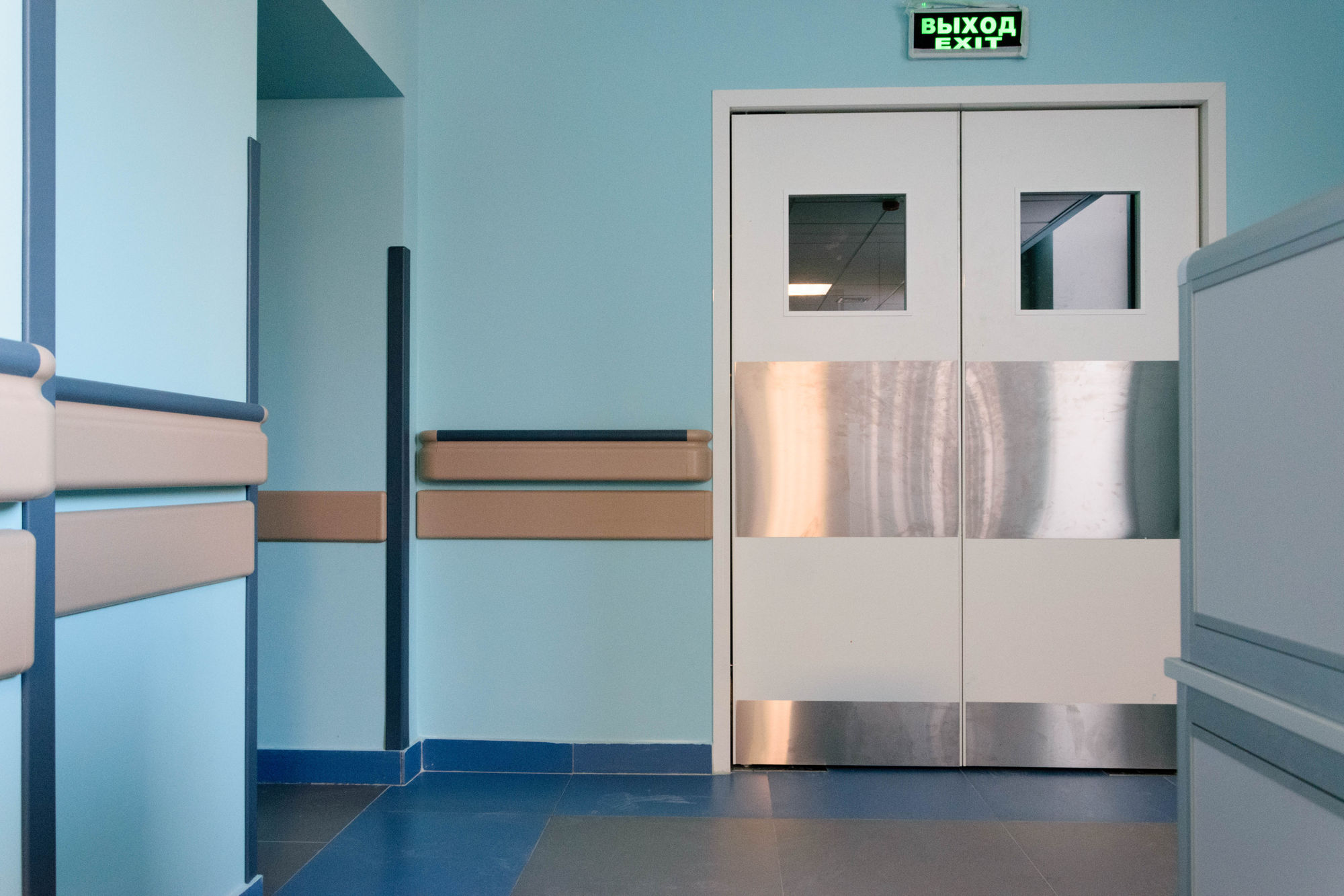 Фото Захисний бар'єр для стін