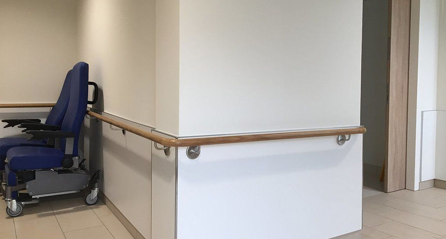 Фото Захисний бар'єр для стін