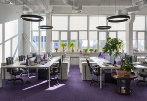 Офісні меблі. Робочі місця в проекті NAYADA закінчила створення стильного офісу для світового гіганта в сфері реклами - компанії GroupM.
