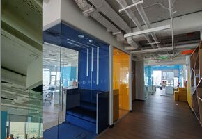 Компанія NAYADA виконала проект із встановлення склянних перегородок у БЦ Гуллівер для ІТ компанії «Бітрікс 24»., Київ